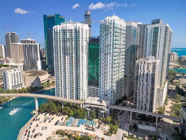 Building Photo - 31 SE 5th St