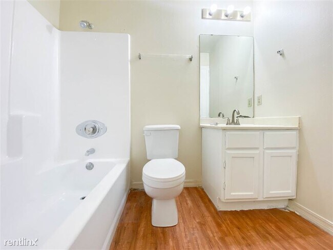 Building Photo - 109 Hughson Ct