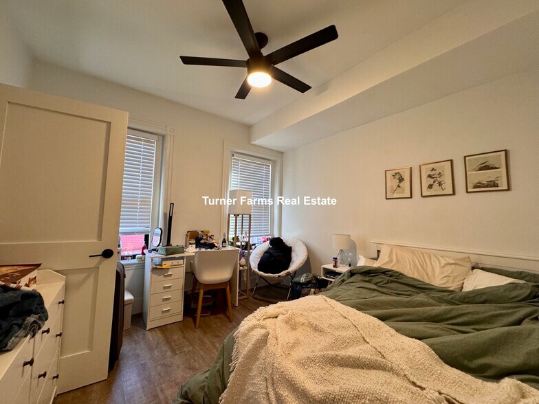 Building Photo - 1510 Tremont St