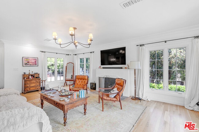 Building Photo - 1009 Carol Dr