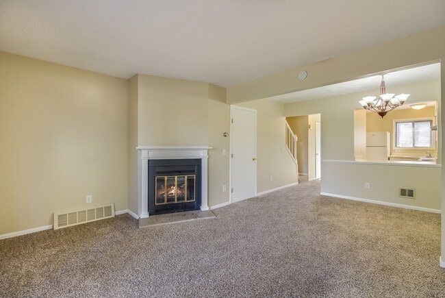 Building Photo - 2196 Regency Dr