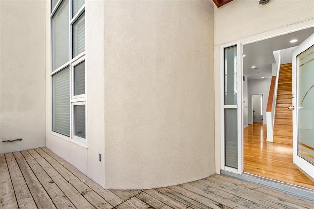 Building Photo - 4022 Travis St