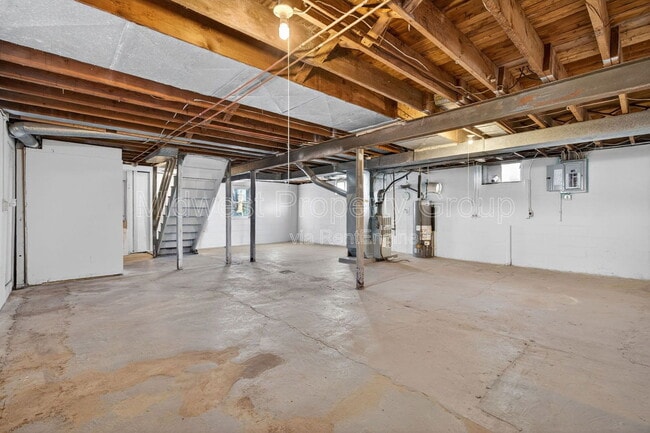 Building Photo - 5978 Laurette Ave