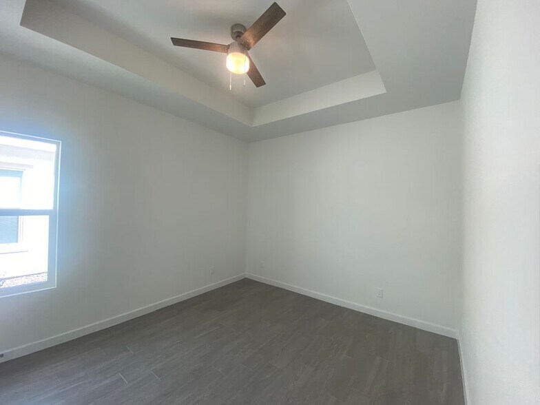 Building Photo - 1408 Marcela Dr