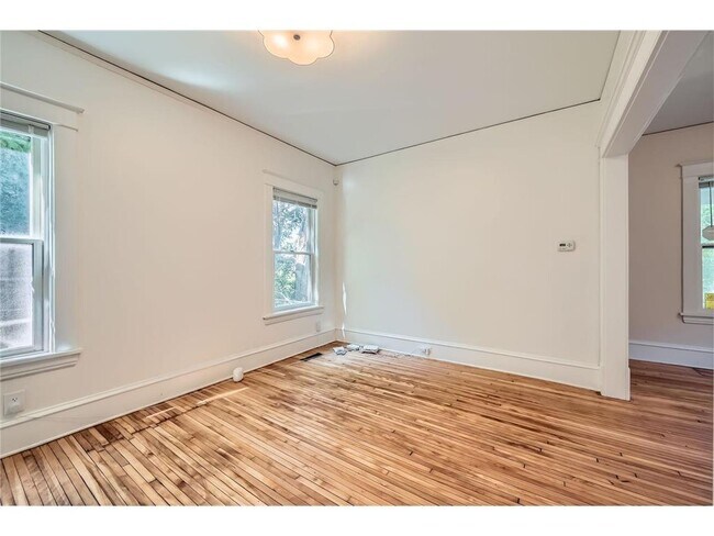 Building Photo - 3014 N Humboldt Ave