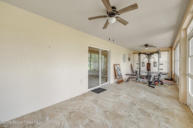 Building Photo - 537 Mason Dr