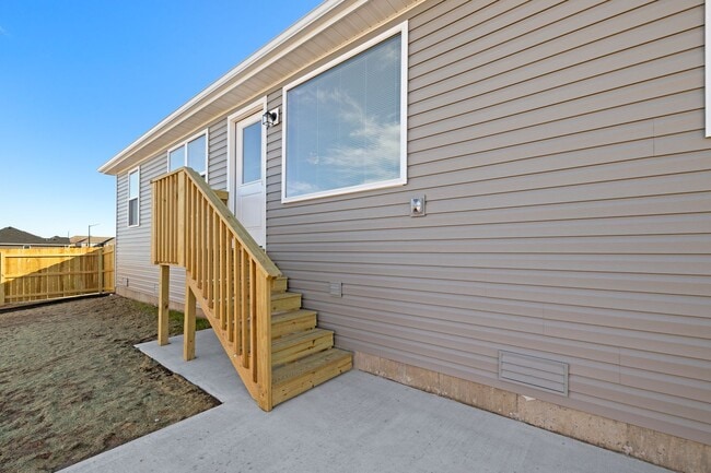 Building Photo - Newly Built 4 Bedroom Rental in Republic!