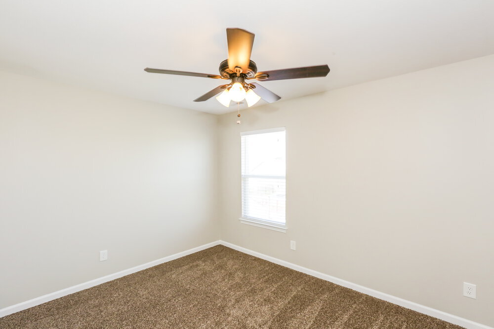 Building Photo - 4823 Sunburst Ln