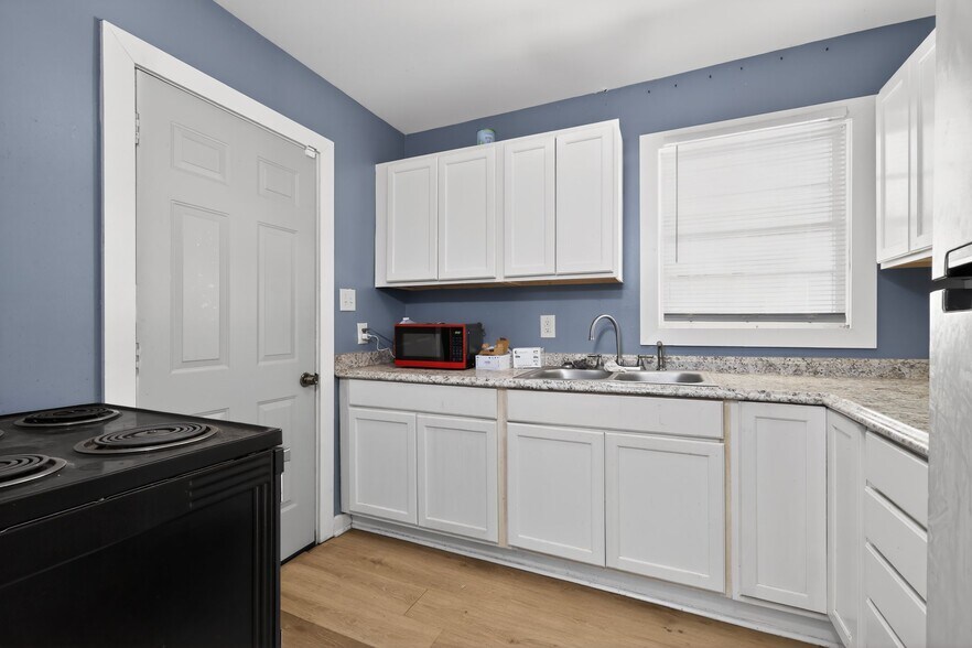 Building Photo - 3008 Melbourne St