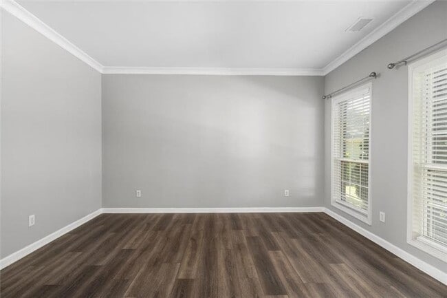 Building Photo - 4220 Hunters Green Way NE