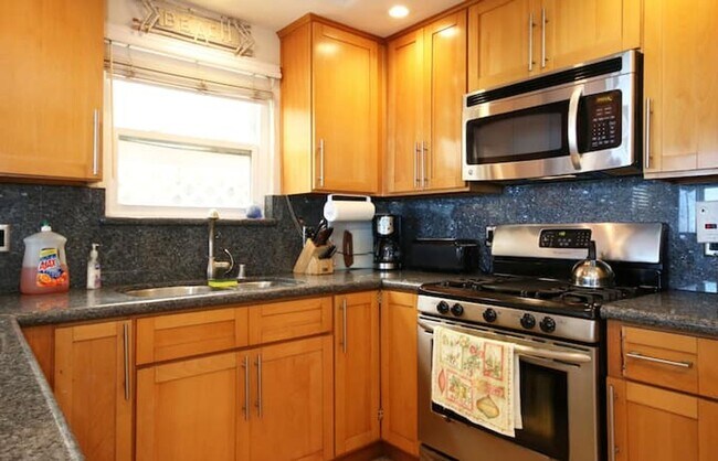 Building Photo - Beach front big duplex. Gustavo Lopez AMSI