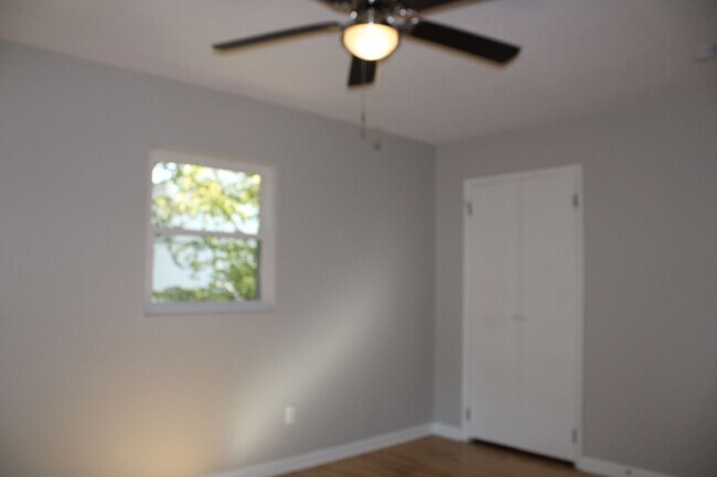 Building Photo - 3 Bedroom 2 Bath W/ Bonus Room In Augusta!