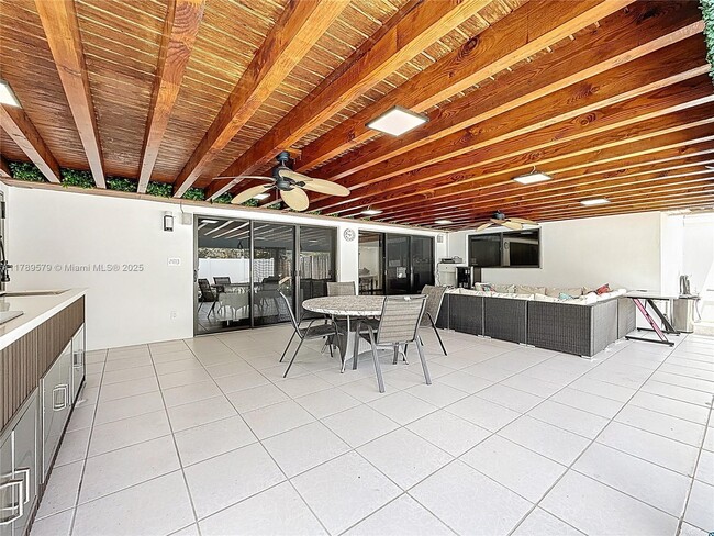 Building Photo - 4226 Taylor St