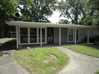 Building Photo - 1913 Claremoor Dr