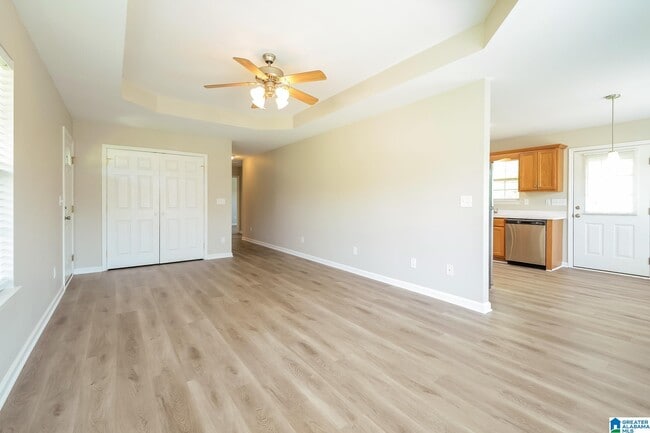 Building Photo - 373 Quail Hollow Rd