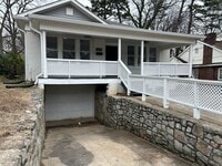 Building Photo - 2423 N Patterson Ave