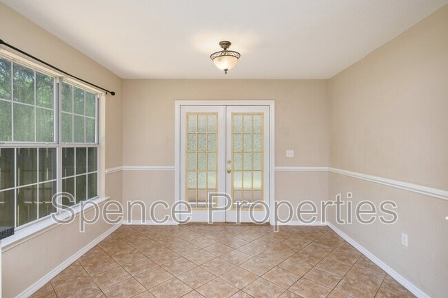 Building Photo - 4863 Kensington Ln