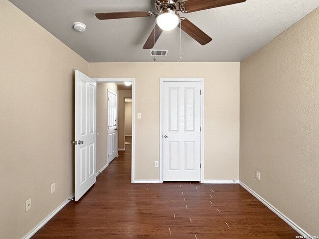 Building Photo - Elegant 3-bedroom, 2-bath single-story home located near FT Sam and Randolph AFB!