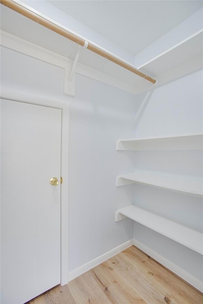 Building Photo - 605 Jeff Davis Ct