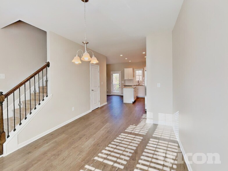 Building Photo - 123 Diploma Dr