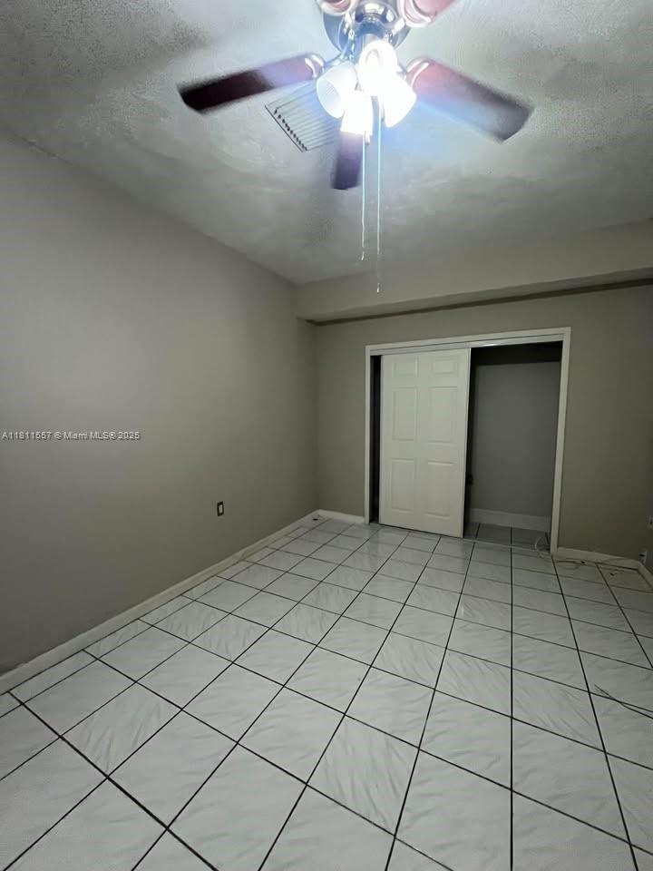 Building Photo - 2701 Utopia Dr