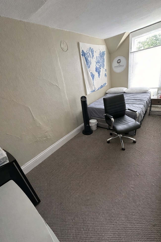 Building Photo - 3 Bed 1 Bath near UWEC, Water Street, and Sonnentag!