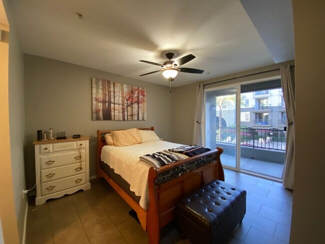 Building Photo - Anaheim Stadium Lofts - 1 Bedroom