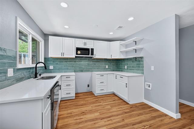 Building Photo - 1401 La Salle Dr