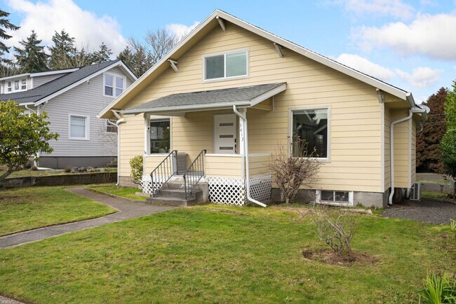 Building Photo - 3413 N 8th St