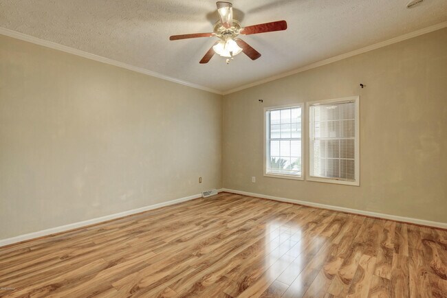 Building Photo - 428 Capeside Dr