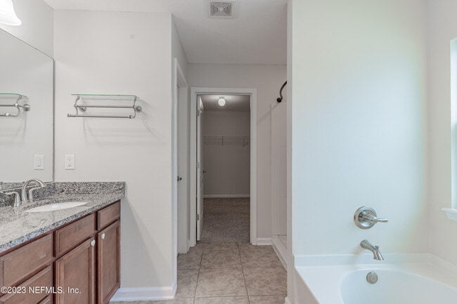 Building Photo - 3220 Deer Creek Dr