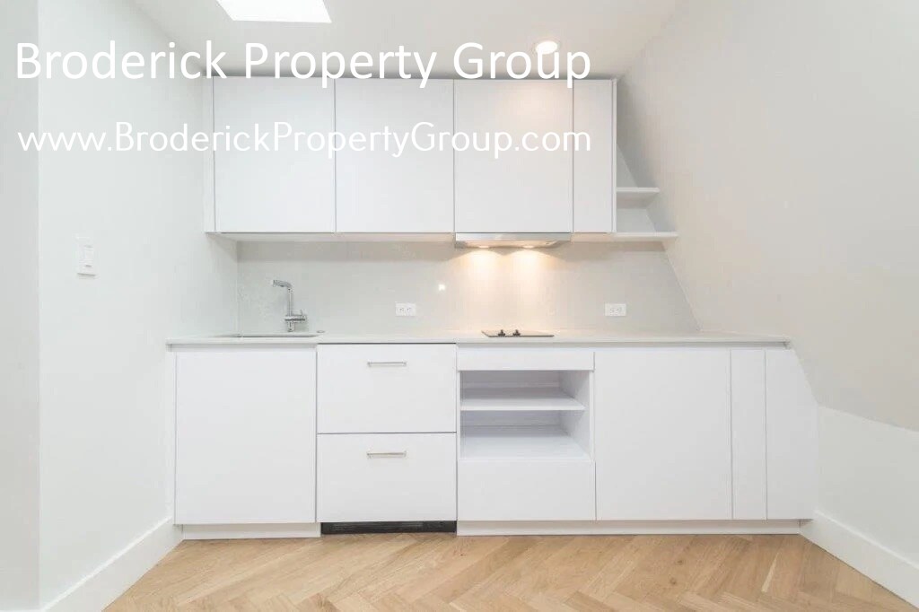 Building Photo - 464 Massachusetts Ave