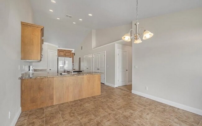 Building Photo - *$200 OFF FIRST MONTH RENT! | BEAUTIFUL 3 bed, 2 bath home in the desirable Summerfield Subdivision