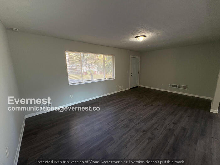 Building Photo - 193 W Canterbury Dr