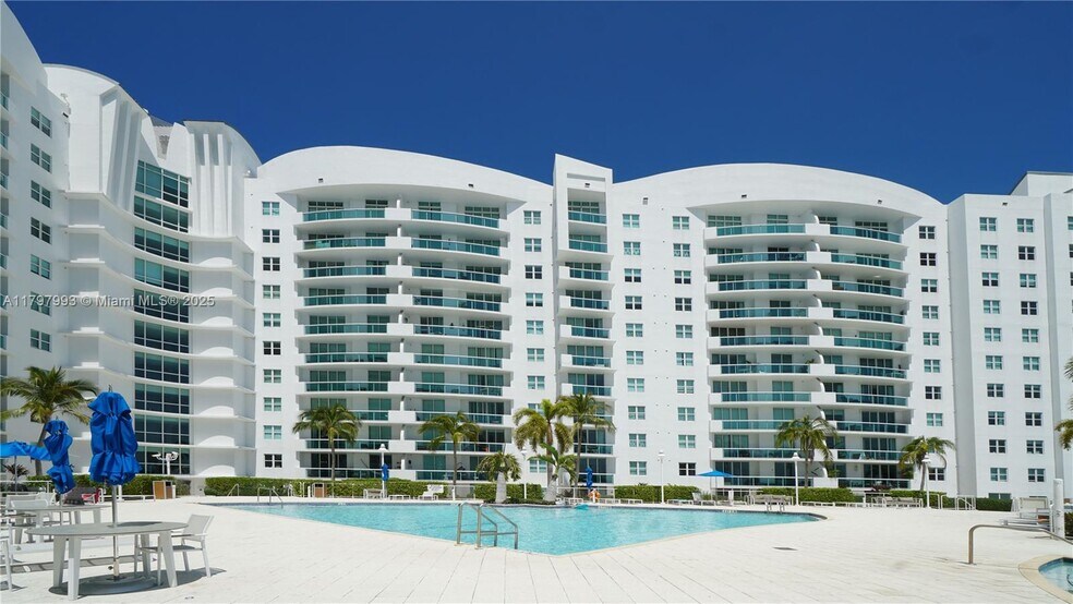 Building Photo - 7918 Harbor Island Dr