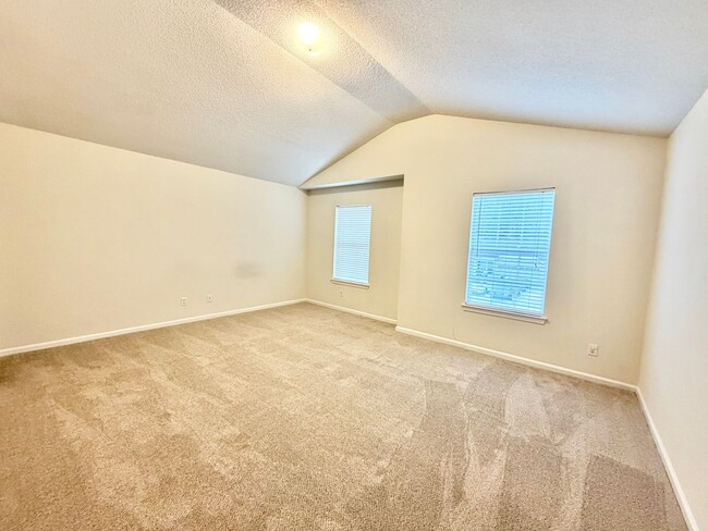 Building Photo - Quiet Cul De Sac Rental