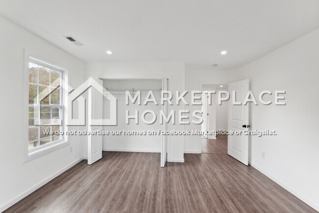 Building Photo - 4310 Ohls Ave