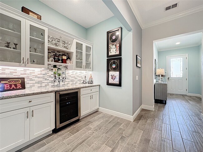 Building Photo - 2244 Antilles Club Dr