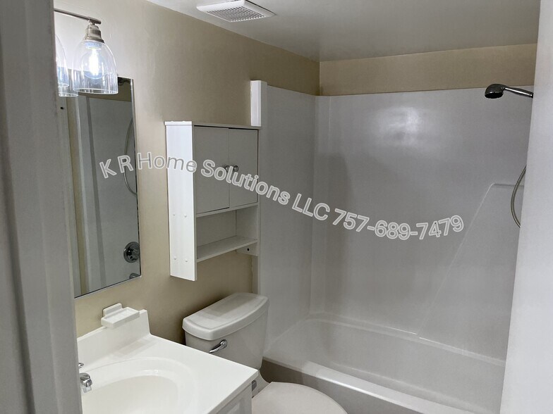 Building Photo - 1449 Olivewood Ct