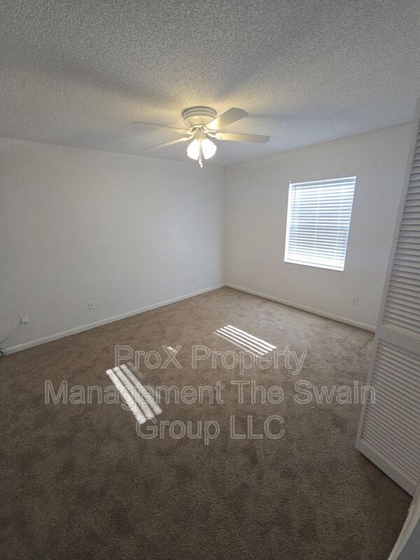 Building Photo - 3316 Timberline Rd W