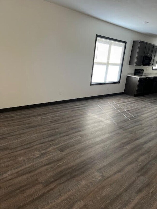 Building Photo - 147 Southpark Dr