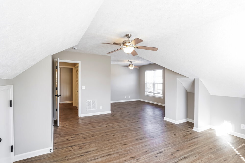 Building Photo - 6713 Ascot Dr