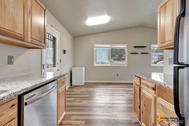 Building Photo - Charming 3 Bedroom Ranch Style Home in East Anchorage