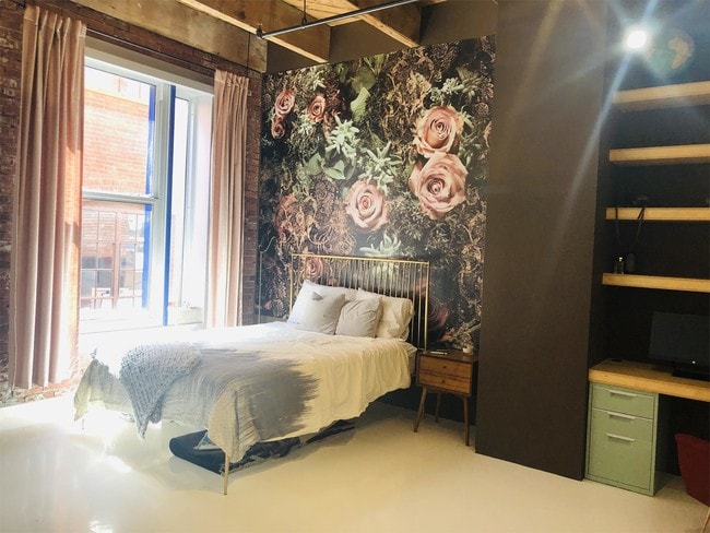 Building Photo - 1803 Wyandotte St