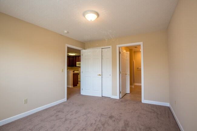 Building Photo - 1600 Pelton Park Dr
