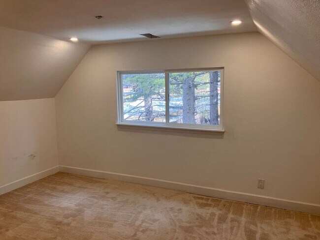 Building Photo - BI358-Fariba (Placement)