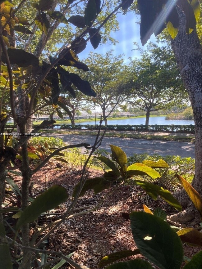 Building Photo - 540 SE 21st Ln