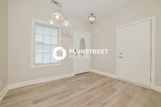 Building Photo - 3 Bedroom Pet-Friendly Home in Corryton, TN with Main Street Renewal
