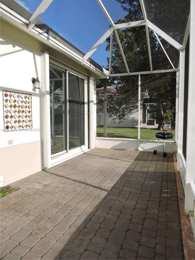 Building Photo - 18744 SW 28th Ct