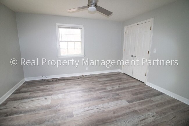 Building Photo - Rooms for Rent in a 6-Bedroom Home